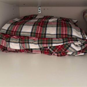 Pottery Barn Kids Red and White Plaid sheet set